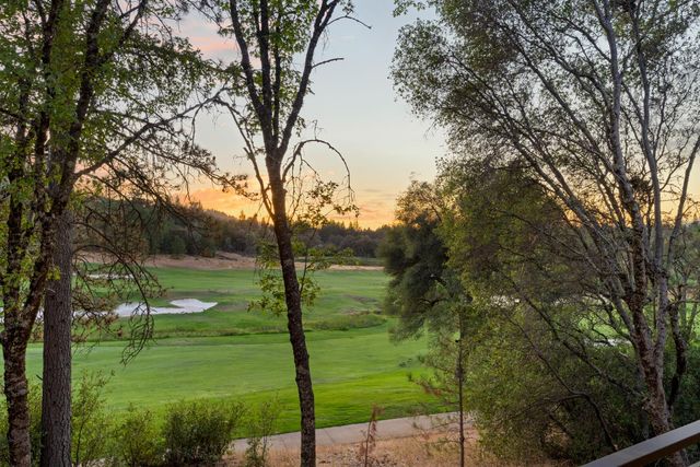 23796 Landon Evan Ln, Auburn, CA 95602