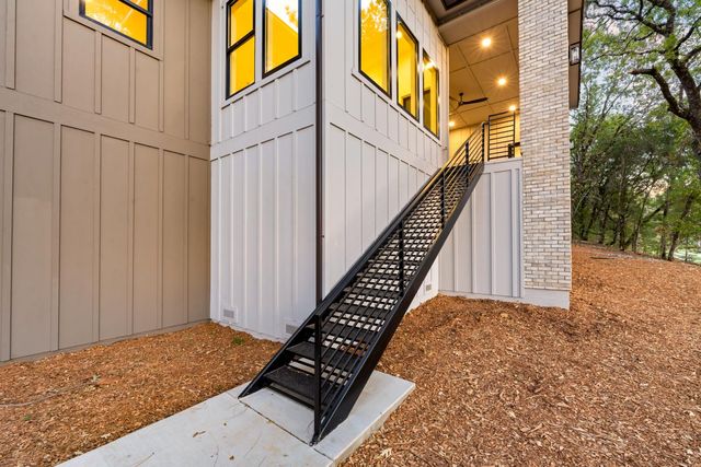 23796 Landon Evan Ln, Auburn, CA 95602