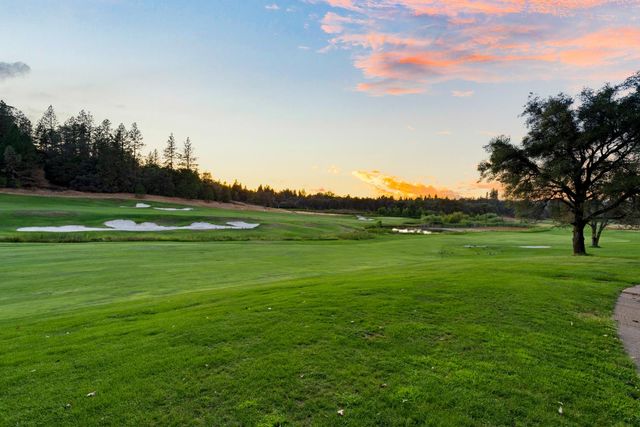 23796 Landon Evan Ln, Auburn, CA 95602
