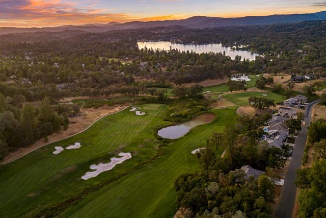 23796 Landon Evan Ln, Auburn, CA 95602