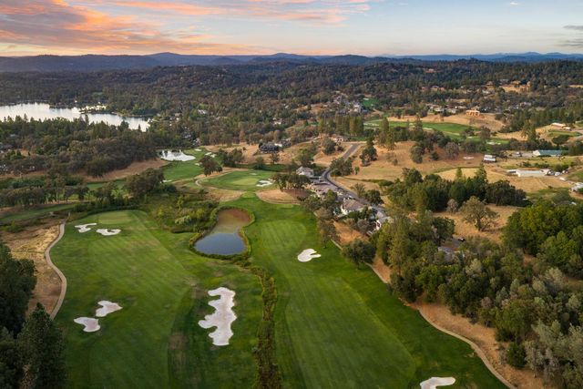 23796 Landon Evan Ln, Auburn, CA 95602