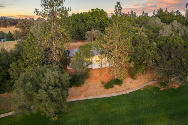 23796 Landon Evan Ln, Auburn, CA 95602