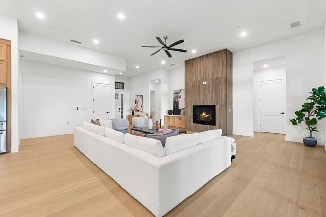 23796 Landon Evan Ln, Auburn, CA 95602