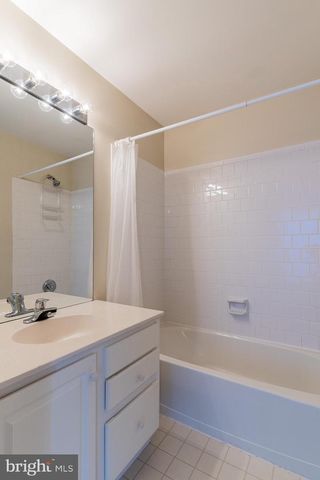 21773 BALDWIN SQ, Sterling, VA 20164