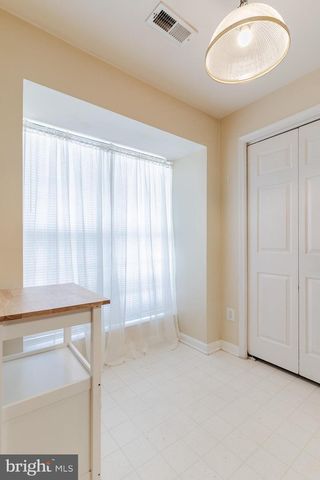21773 BALDWIN SQ, Sterling, VA 20164