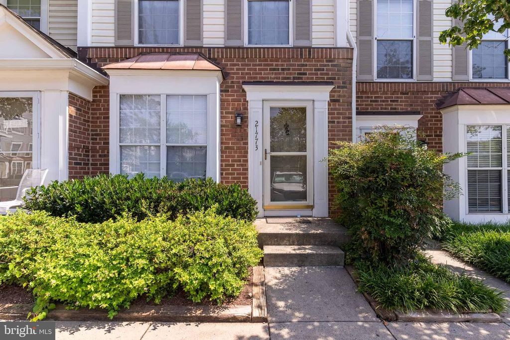 21773 BALDWIN SQ, Sterling, VA 20164