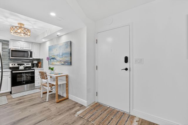 3215 S Ocean Boulevard 412, Highland Beach, FL 33487