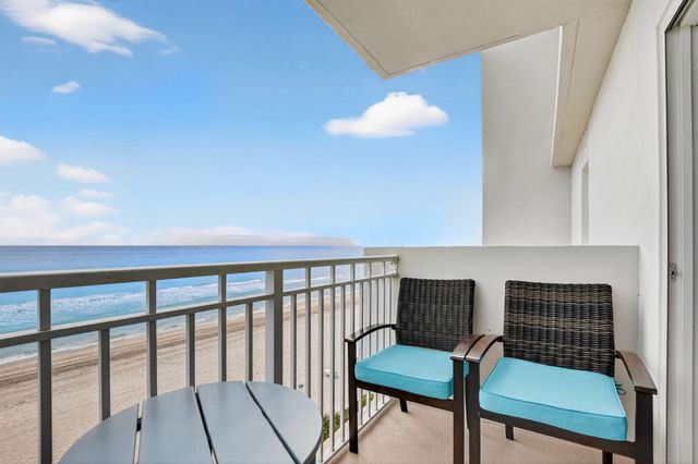 3215 S Ocean Boulevard 412, Highland Beach, FL 33487