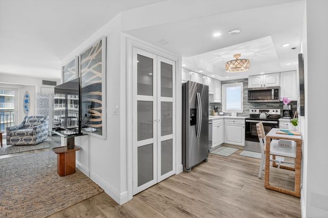 3215 S Ocean Boulevard 412, Highland Beach, FL 33487