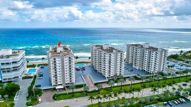 3215 S Ocean Boulevard 412, Highland Beach, FL 33487