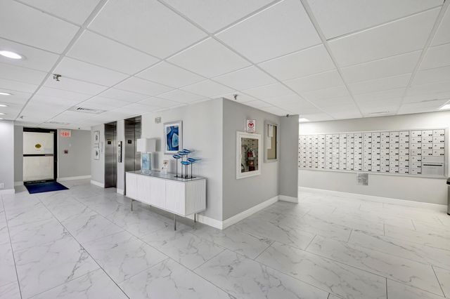 3215 S Ocean Boulevard 412, Highland Beach, FL 33487