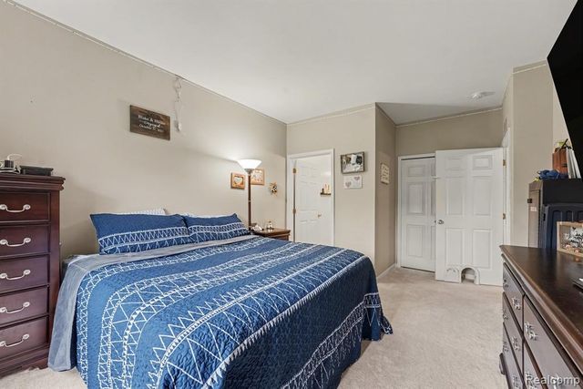 2263 Marissa Way, Shelby Twp, MI 48316