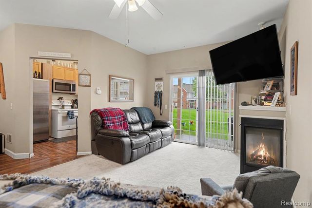 2263 Marissa Way, Shelby Twp, MI 48316