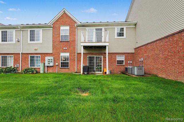 2263 Marissa Way, Shelby Twp, MI 48316