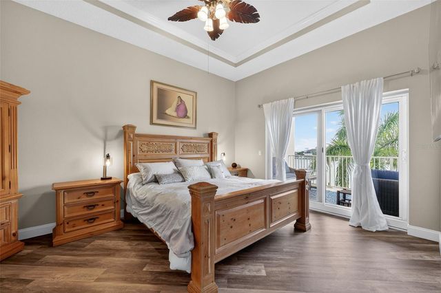 205 BRIGHTWATER DRIVE 202, Clearwater Beach, FL 33767