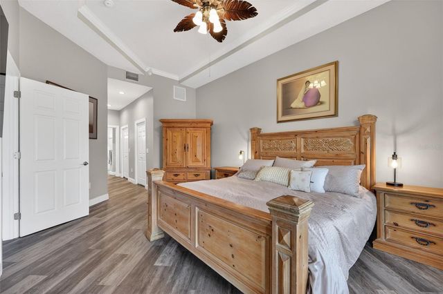 205 BRIGHTWATER DRIVE 202, Clearwater Beach, FL 33767