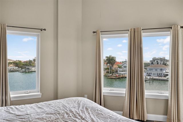 205 BRIGHTWATER DRIVE 202, Clearwater Beach, FL 33767