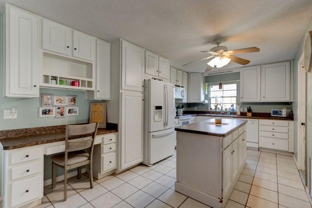 252 E LANCASTER AVENUE, Orange City, FL 32763