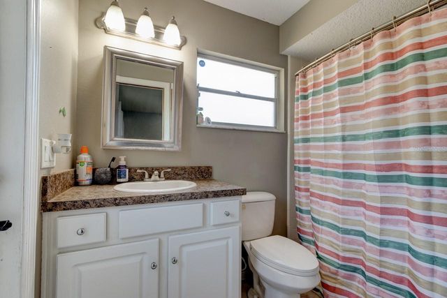 252 E LANCASTER AVENUE, Orange City, FL 32763