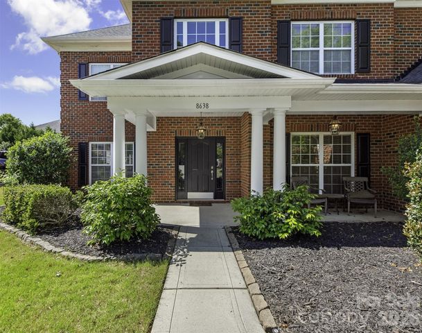 8638 Savannah Road, Harrisburg, NC 28075