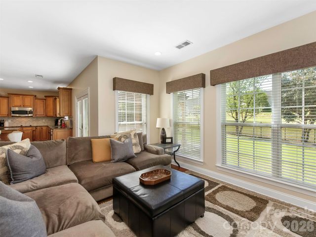8638 Savannah Road, Harrisburg, NC 28075