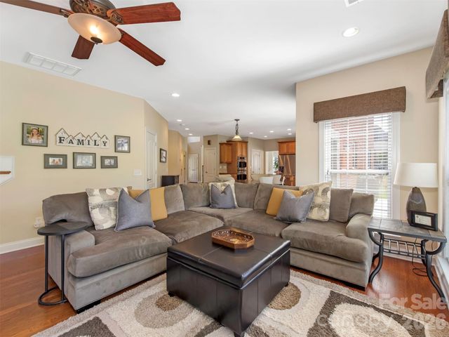 8638 Savannah Road, Harrisburg, NC 28075