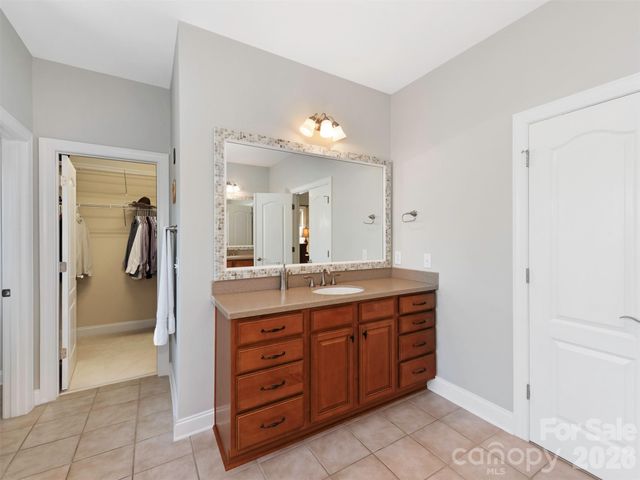 8638 Savannah Road, Harrisburg, NC 28075