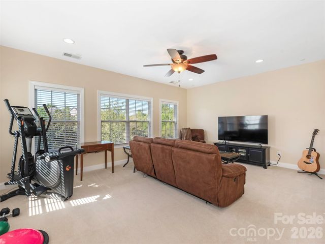 8638 Savannah Road, Harrisburg, NC 28075