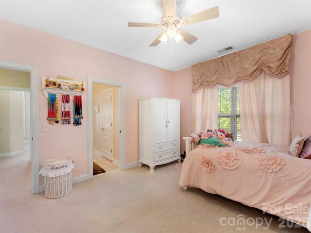 8638 Savannah Road, Harrisburg, NC 28075