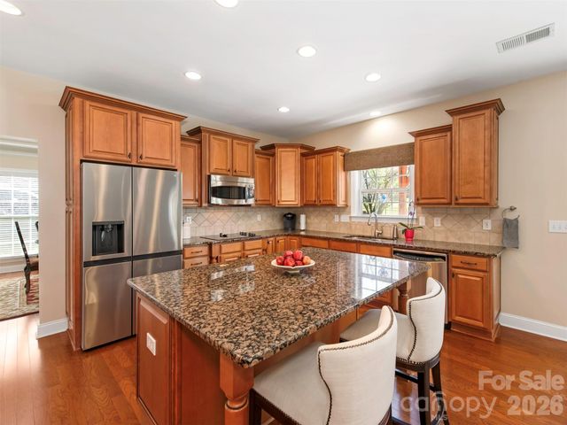 8638 Savannah Road, Harrisburg, NC 28075