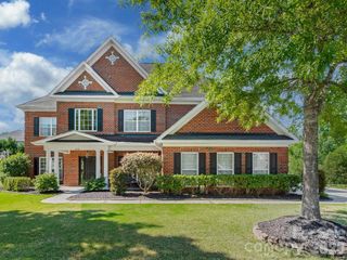 8638 Savannah Road, Harrisburg, NC 28075