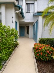 404 HARBOUR POINTE Way, Greenacres, FL 33413