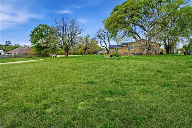 15106 County Road 431, Lindale, TX 75771