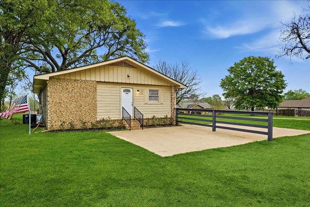 15106 County Road 431, Lindale, TX 75771