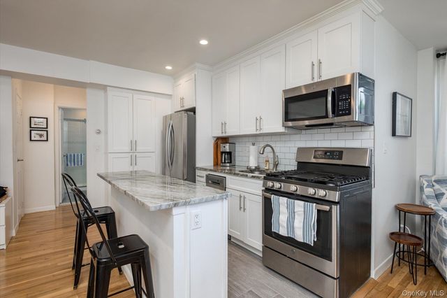 2 Fowler Avenue 201, Lynbrook, NY 11563