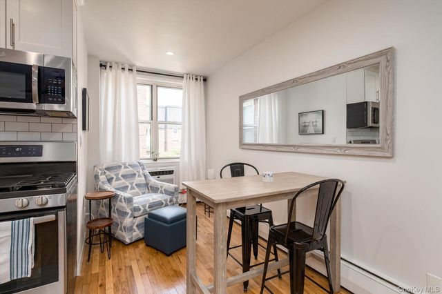 2 Fowler Avenue 201, Lynbrook, NY 11563