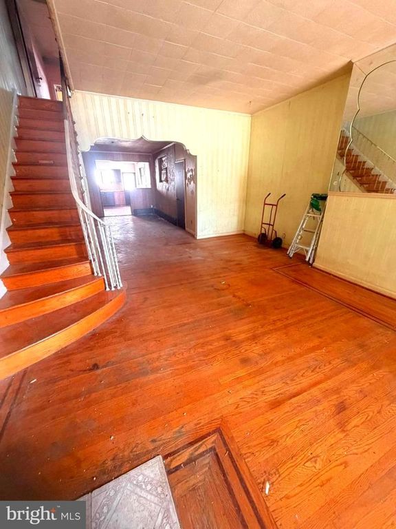 1221 DICKINSON ST, PHILADELPHIA, PA 19147 — photo 2