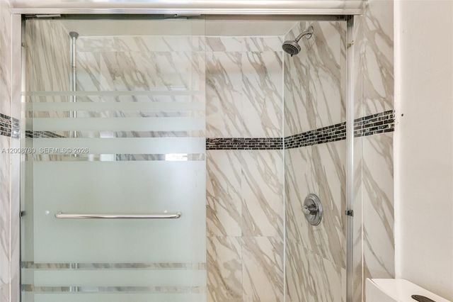 250 181st Dr 102, Sunny Isles Beach, FL 33160