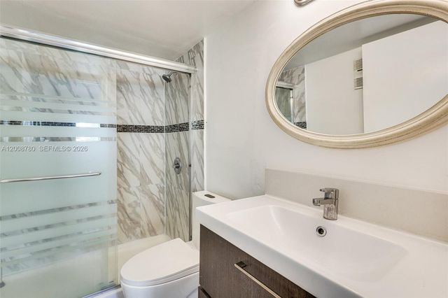 250 181st Dr 102, Sunny Isles Beach, FL 33160