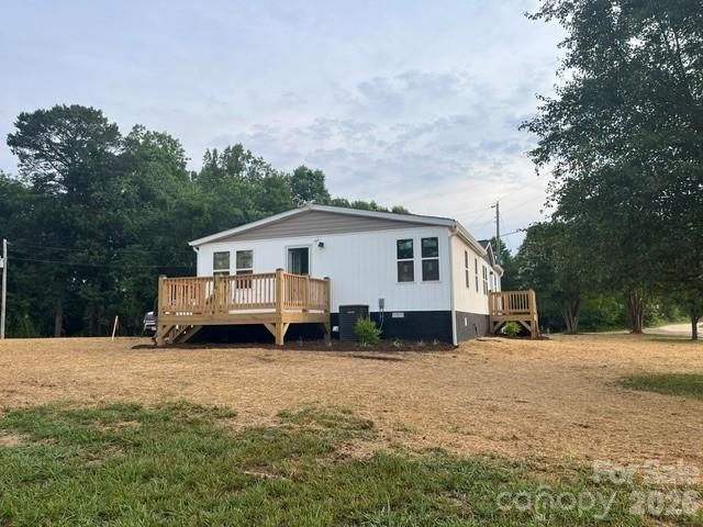 204 A L Fox Road, Taylorsville, NC 28681