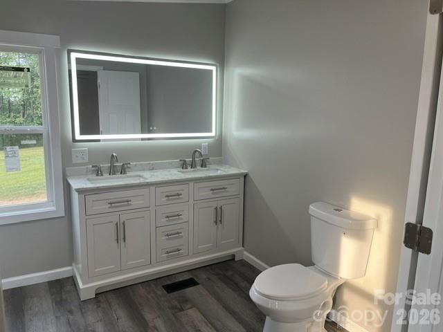 204 A L Fox Road, Taylorsville, NC 28681