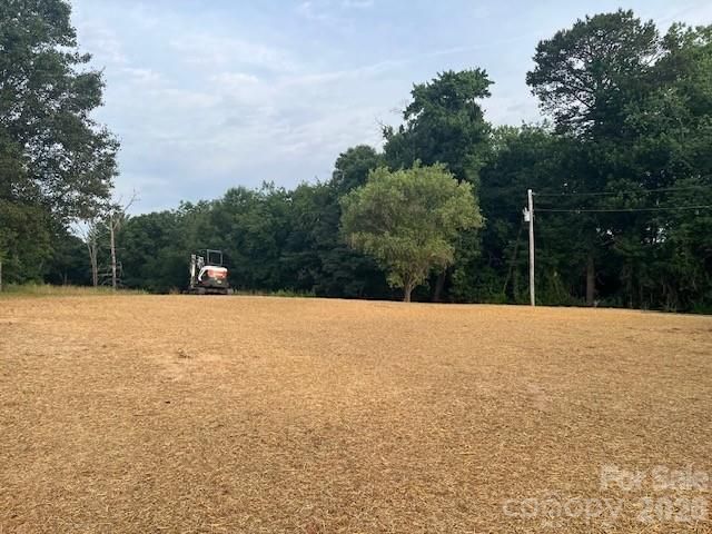 204 A L Fox Road, Taylorsville, NC 28681