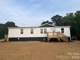 204 A L Fox Road, Taylorsville, NC 28681