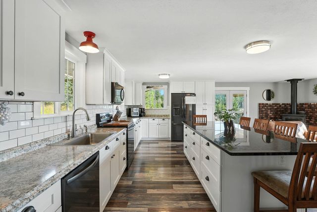 1721 Kirkpatrick Rd, Elk, WA 99009