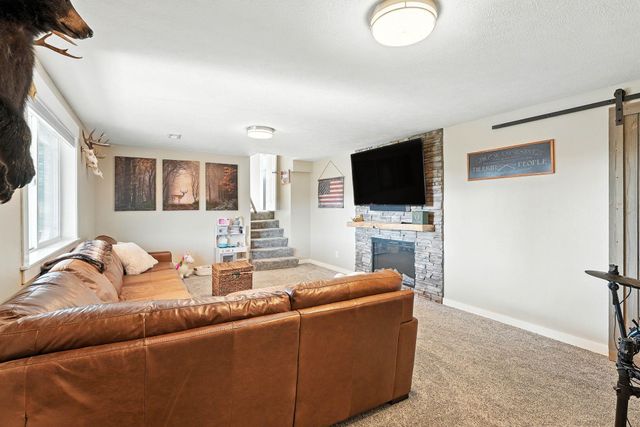 1721 Kirkpatrick Rd, Elk, WA 99009