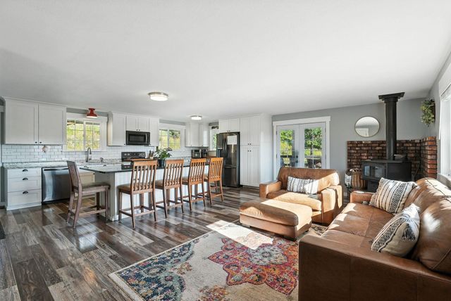 1721 Kirkpatrick Rd, Elk, WA 99009