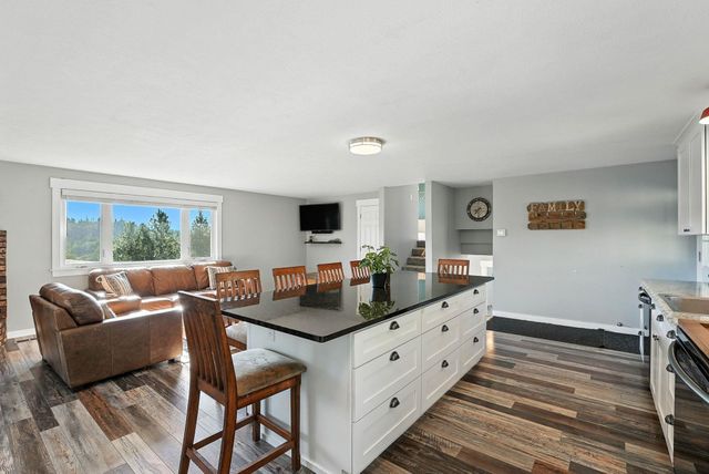 1721 Kirkpatrick Rd, Elk, WA 99009