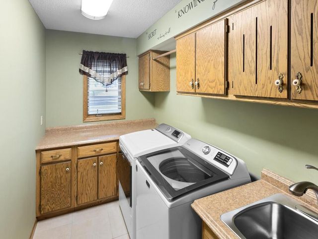 1930 127th Circle NW, Coon Rapids, MN 55448