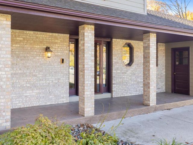 1930 127th Circle NW, Coon Rapids, MN 55448