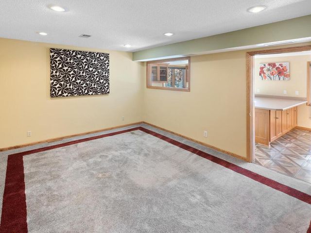 1930 127th Circle NW, Coon Rapids, MN 55448